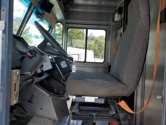 2020 Freightliner Chassis M Line WALK-IN Van