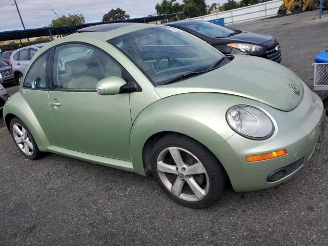 2006 Volkswagen New Beetle 2.5L Option Package 2