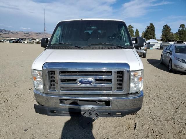 2012 Ford Econoline E350 Super Duty Wagon