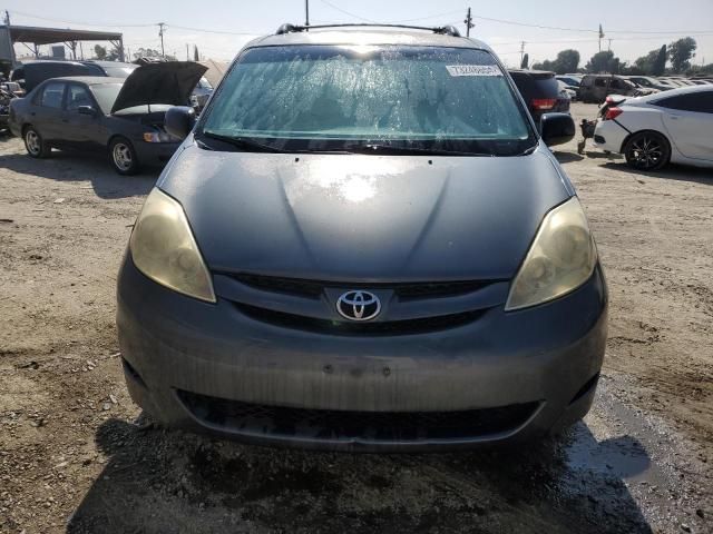 2006 Toyota Sienna CE