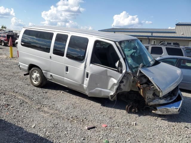 2005 Ford Econoline E350 Super Duty Wagon