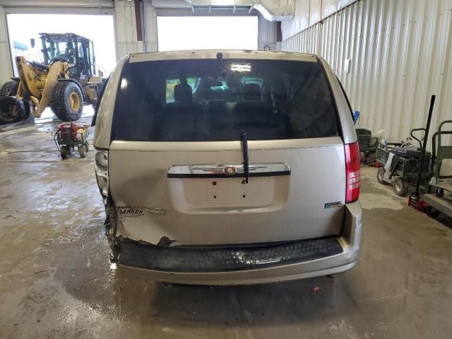 2008 Chrysler Town & Country LX