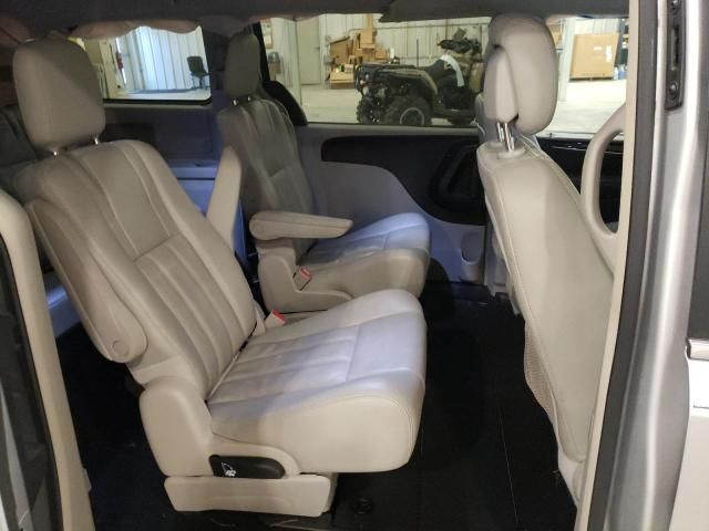 2012 Chrysler Town & Country Touring