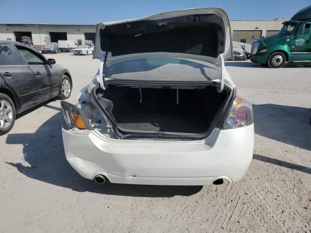 2011 Nissan Altima Base