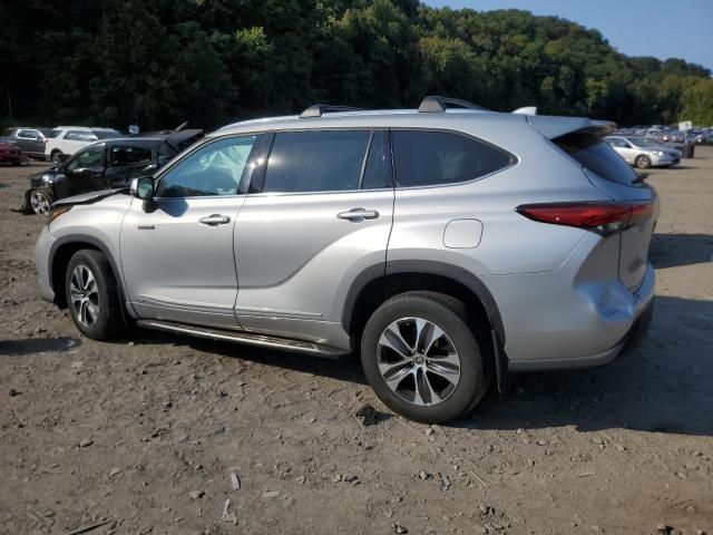 2021 Toyota Highlander Hybrid XLE