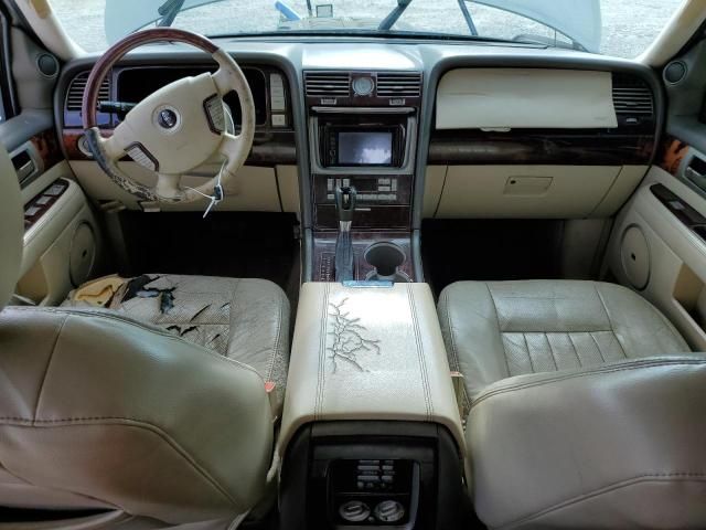 2004 Lincoln Navigator