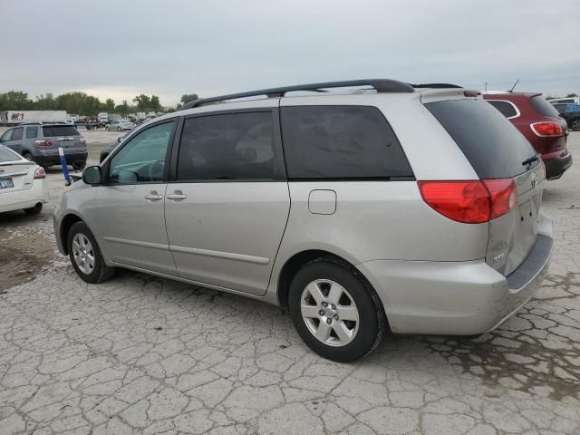 2010 Toyota Sienna CE