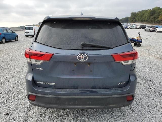 2017 Toyota Highlander SE