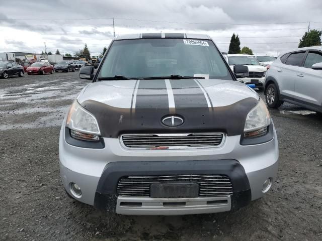 2010 KIA Soul +