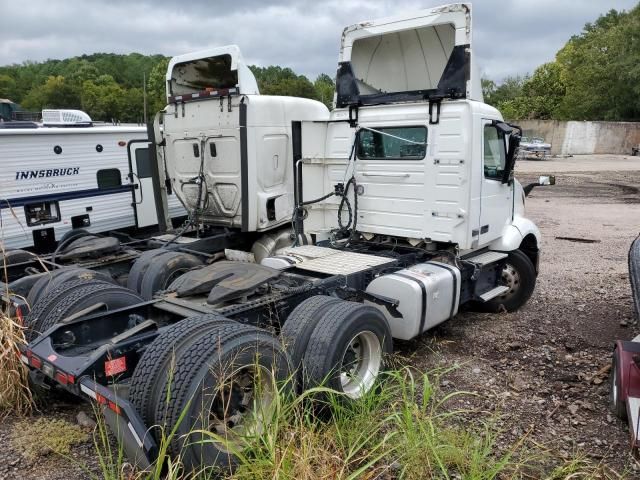 2020 Volvo VN VNL