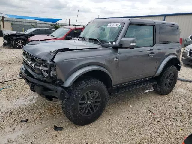 2023 Ford Bronco Base