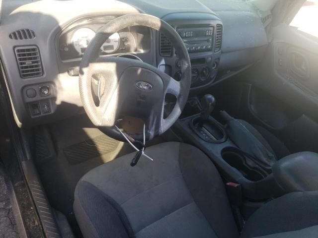 2005 Ford Escape XLS