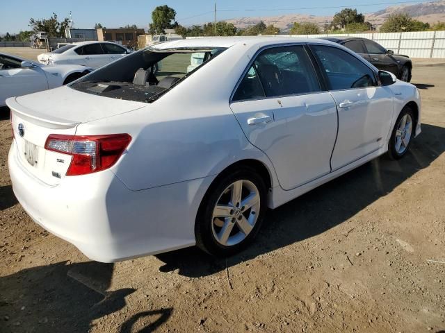 2014 Toyota Camry Hybrid