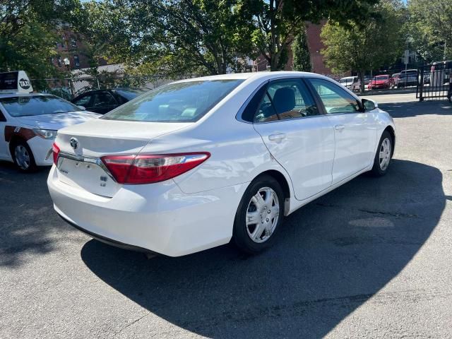 2015 Toyota Camry Hybrid