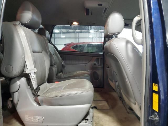 2007 Toyota Sienna XLE