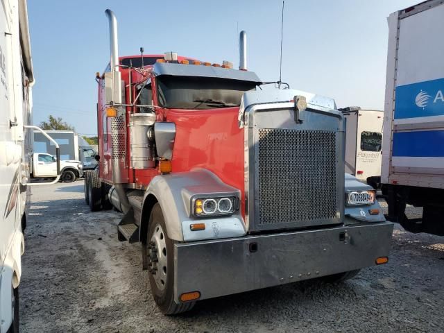 2000 Kenworth Construction W900