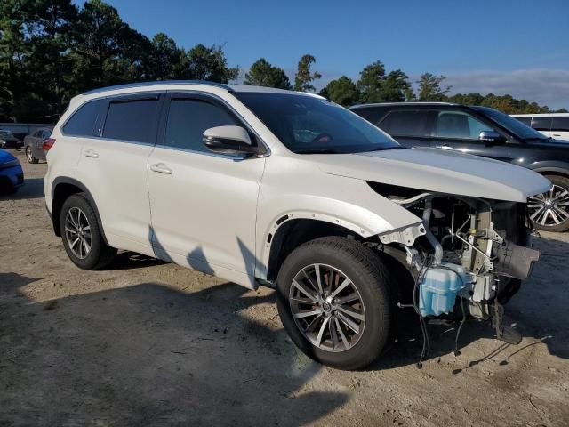 2018 Toyota Highlander SE