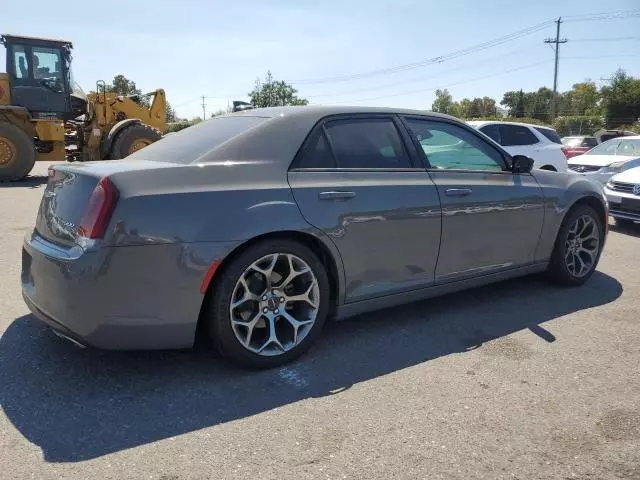 2018 Chrysler 300 Touring