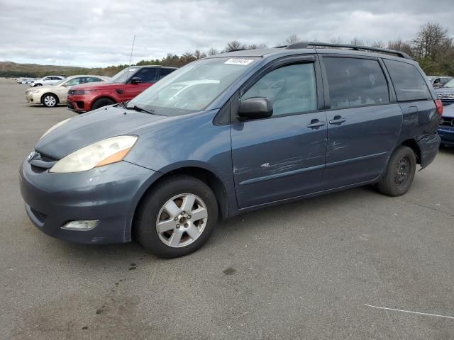 2007 Toyota Sienna CE