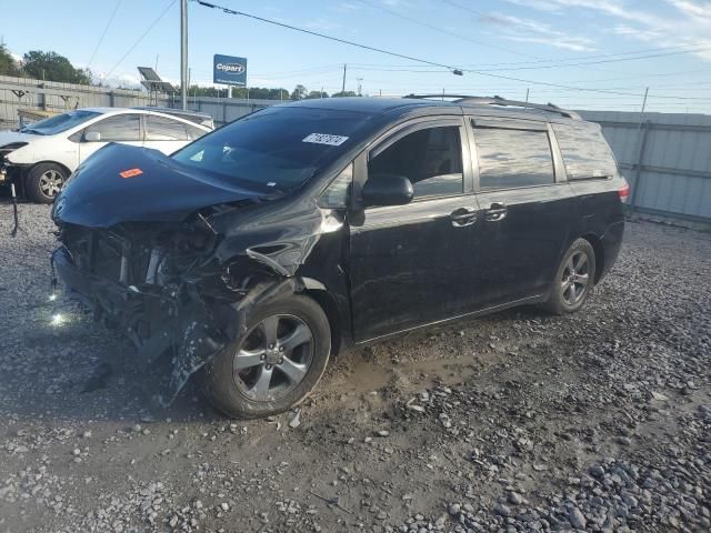 2012 Toyota Sienna LE