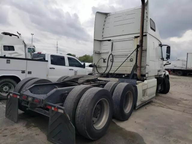 2017 Volvo VN VNL