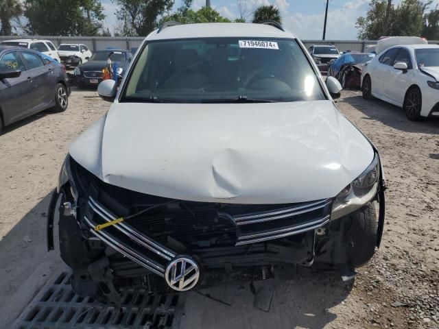 2016 Volkswagen Tiguan S