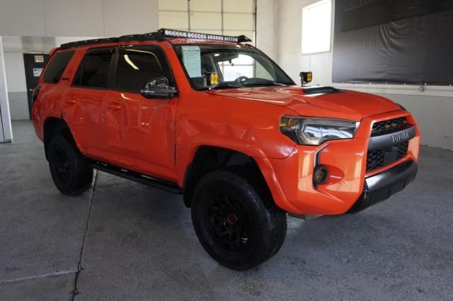 2023 Toyota 4runner SE