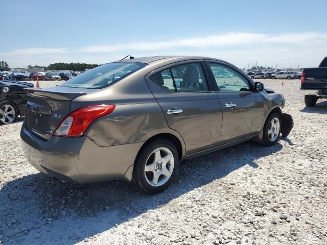 2013 Nissan Versa S