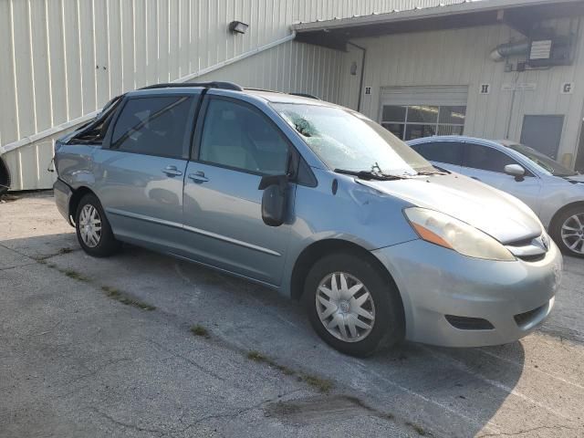 2010 Toyota Sienna CE