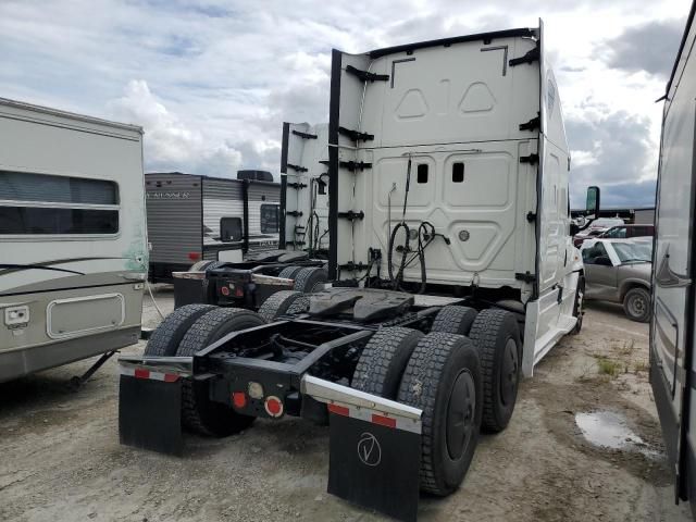 2016 Freightliner Cascadia 125