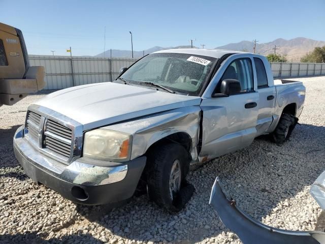 2005 Dodge Dakota Quad SLT