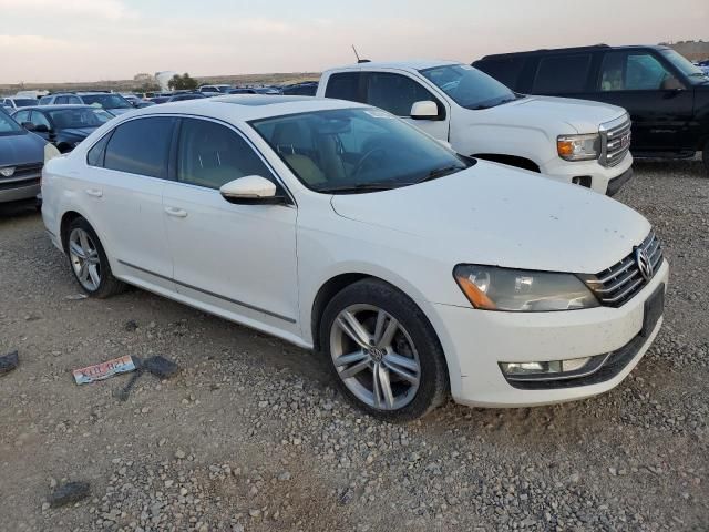 2012 Volkswagen Passat SEL