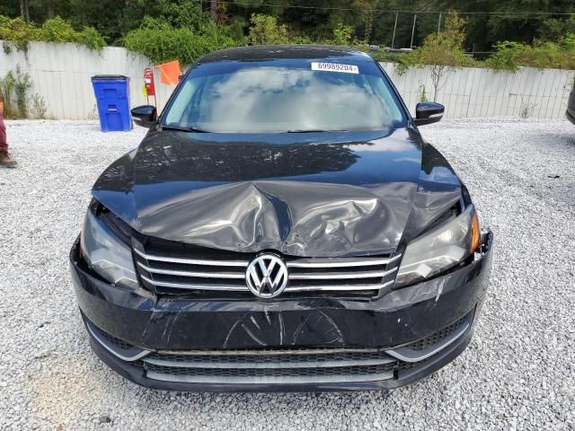 2013 Volkswagen Passat SE