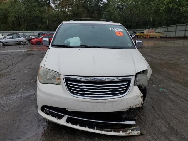 2012 Chrysler Town & Country Touring L