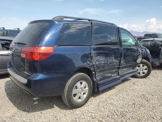 2005 Toyota Sienna CE