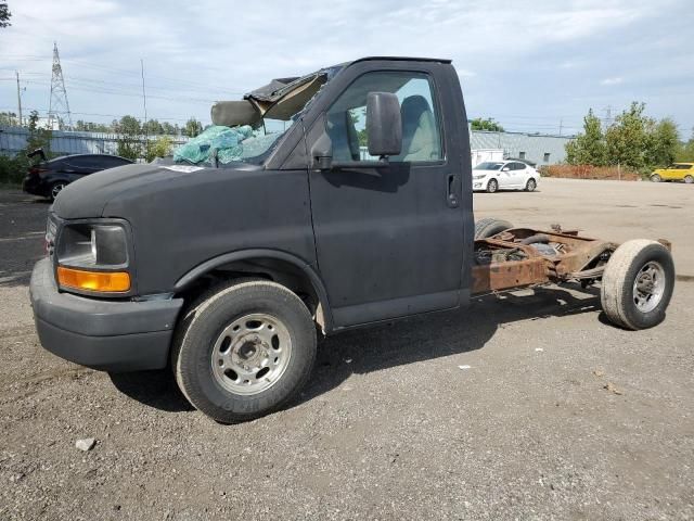 2004 GMC Savana Cutaway G3500