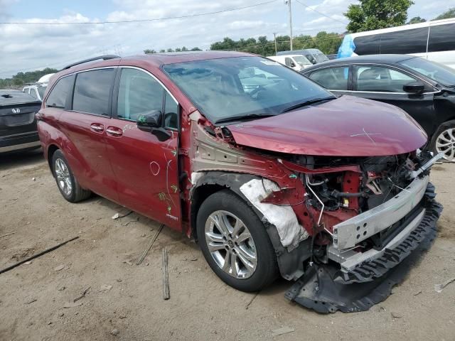 2021 Toyota Sienna XSE