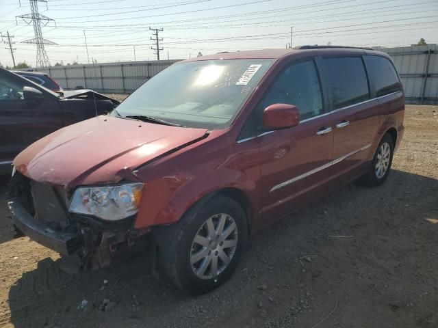 2015 Chrysler Town & Country Touring