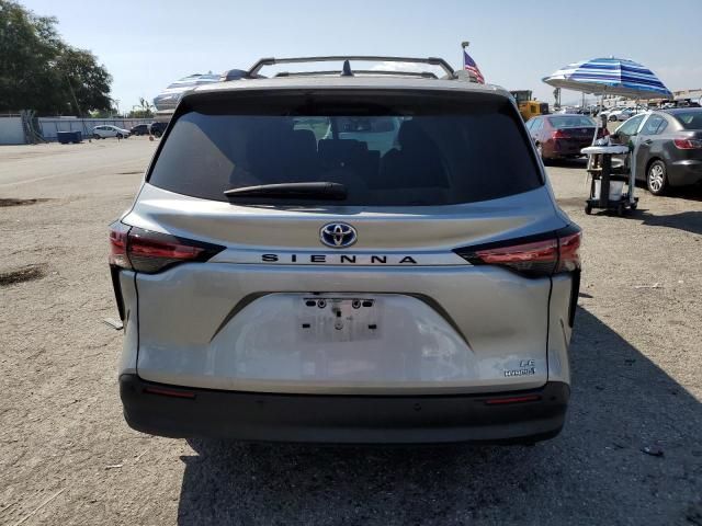 2021 Toyota Sienna LE