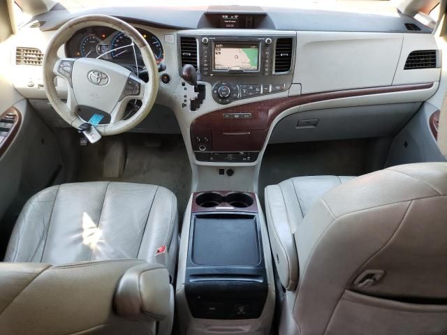 2011 Toyota Sienna XLE