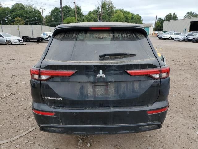 2022 Mitsubishi Outlander SE