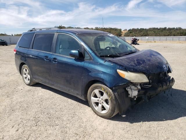 2011 Toyota Sienna LE