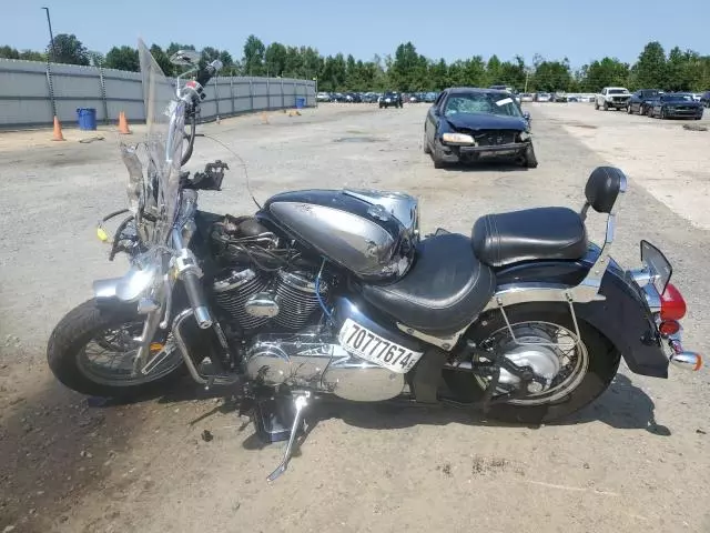 2004 Suzuki VL800