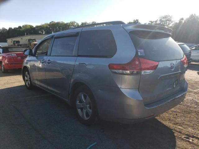 2014 Toyota Sienna LE