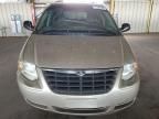 2005 Chrysler Town & Country LX