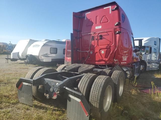 2015 Freightliner Cascadia 125