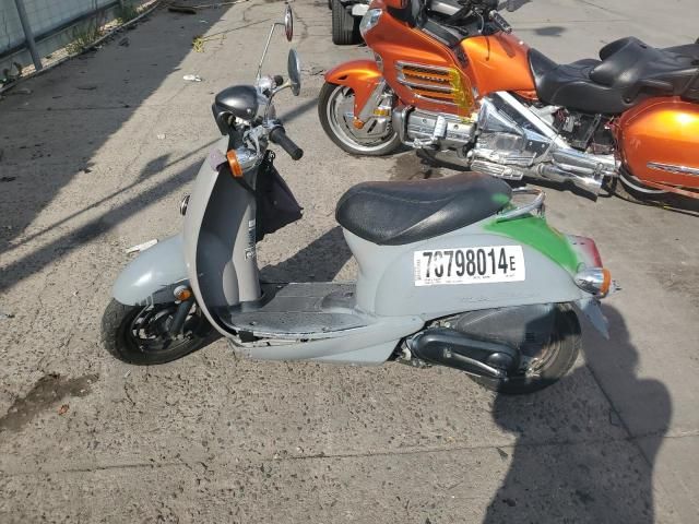 2009 Honda CHF50 S