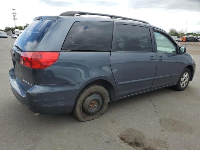 2007 Toyota Sienna CE