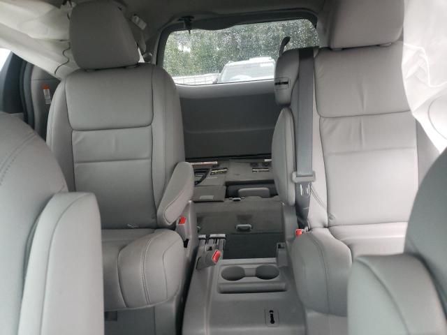 2016 Toyota Sienna XLE