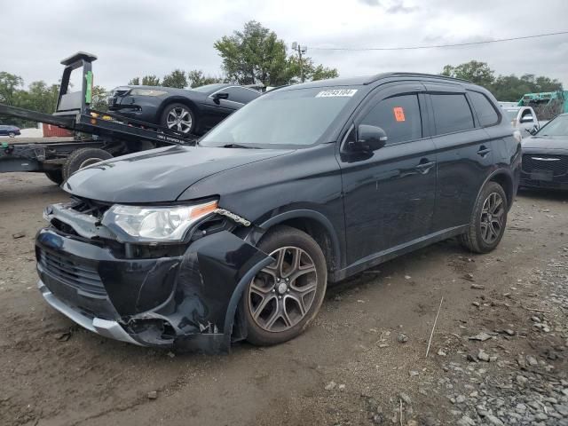 2015 Mitsubishi Outlander SE